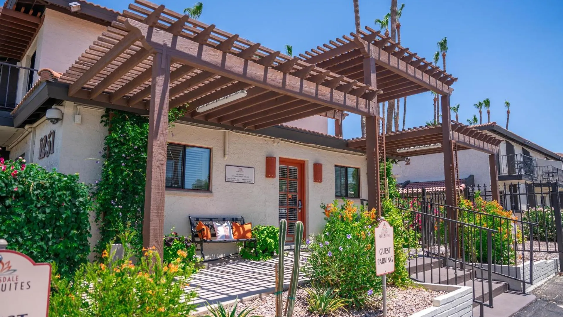 Appartamento 101 -Fully Furnished 1Br Suite-Prime Location Scottsdale